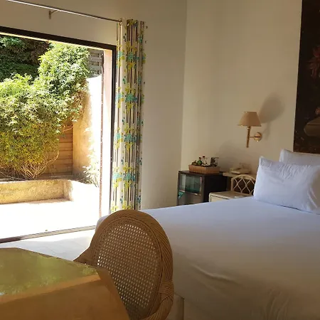 Le Mas Bellevue Hotel 4*