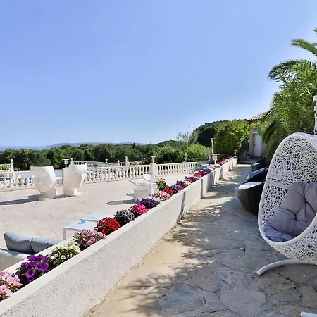 Szálloda Bellevue 4*